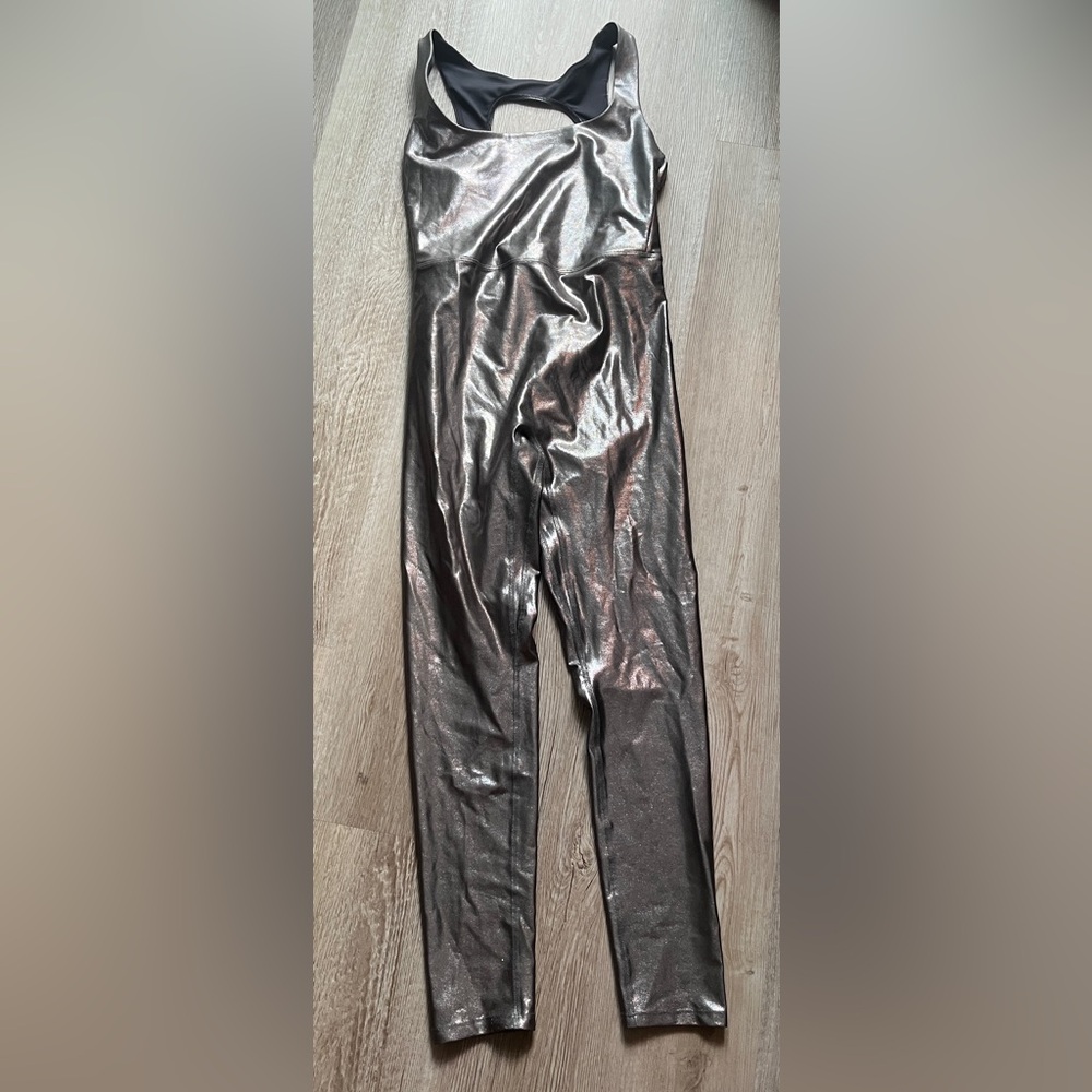 New Heroine Sport Glow Jumpsuit Chrome Large Women’s Silver Metallic Onesie Fit